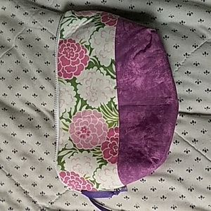 Essential oils pouch